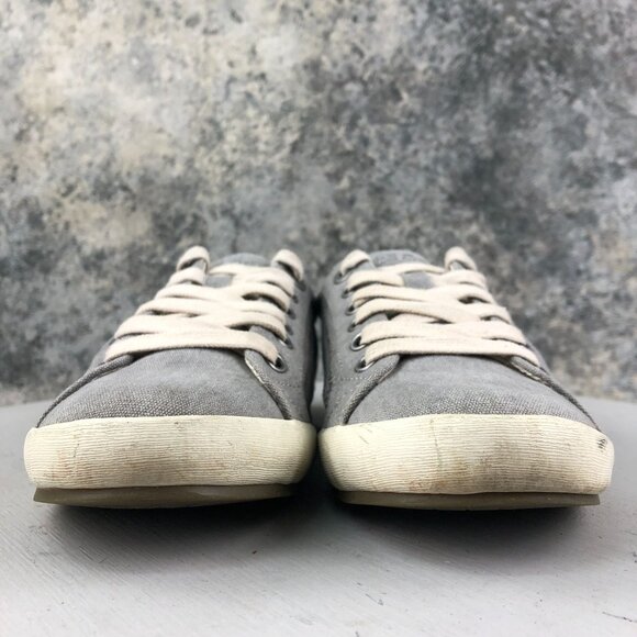 Taos Women's Size 6.5 STAR Grey Low Top Closed Toe Lace-Up Casual Sneakers Shoes - Picture 2 of 13